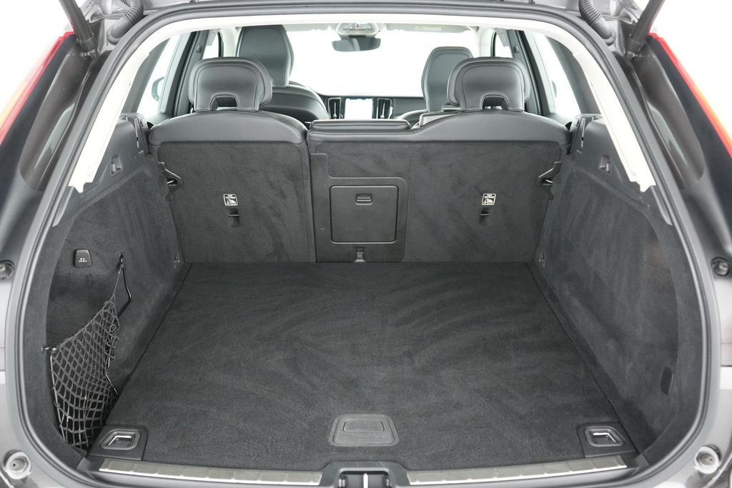 Volvo XC60 2022
