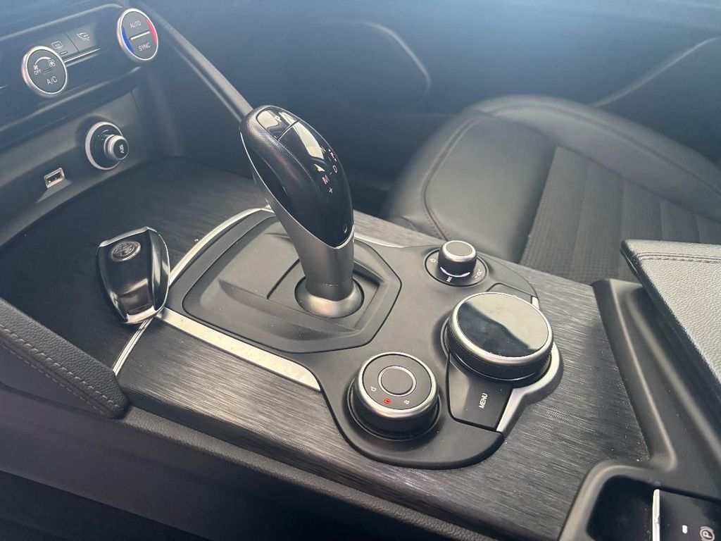 Alfa Romeo Stelvio 2019