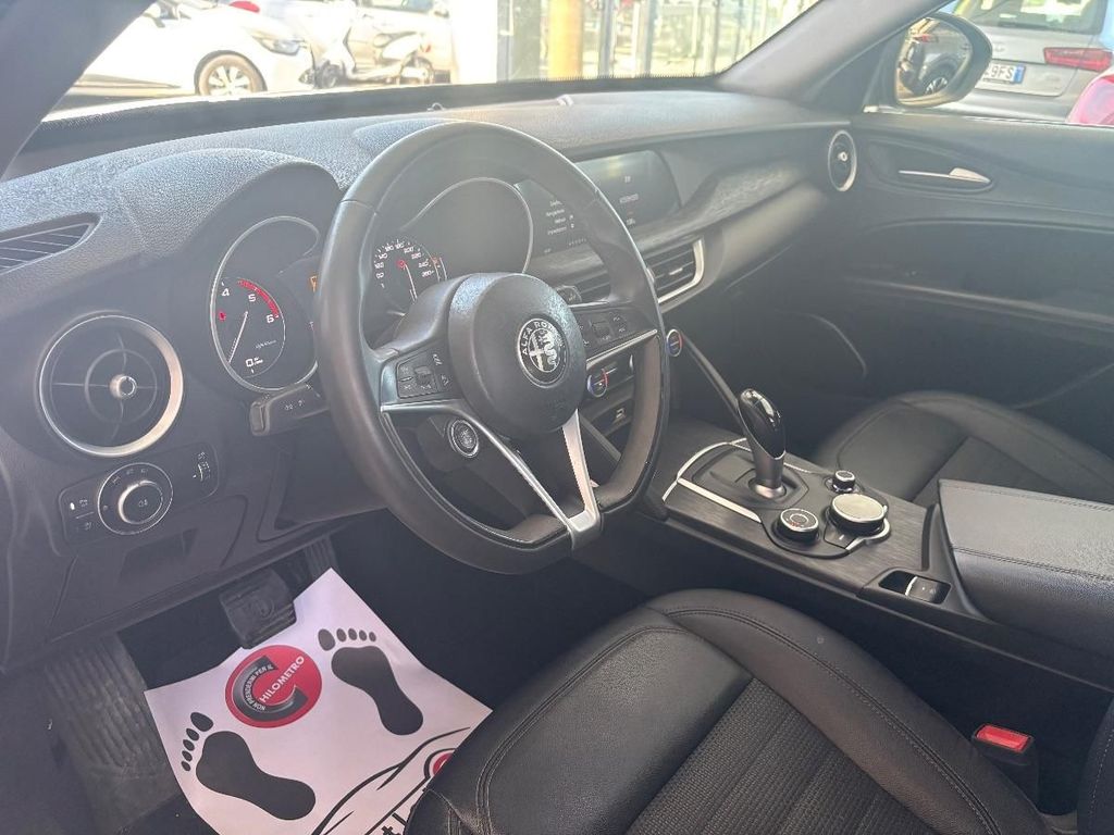 Alfa Romeo Stelvio 2019