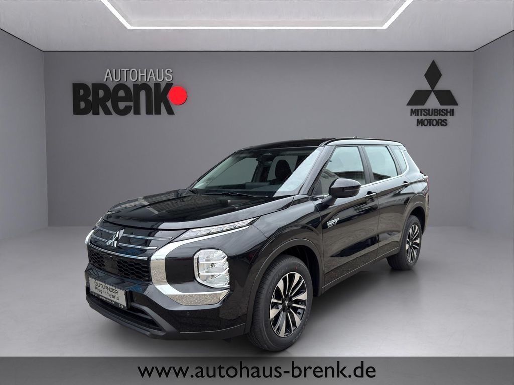Mitsubishi Plug-in Hybrid Outlander 2025