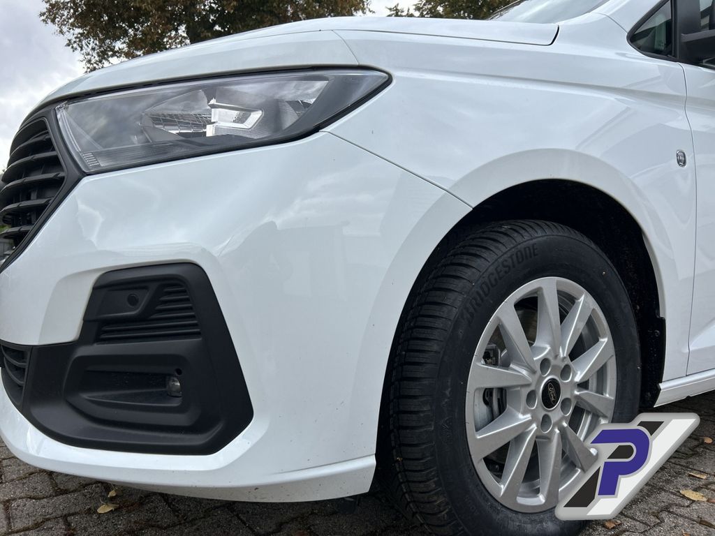 Ford Tourneo Connect 2025