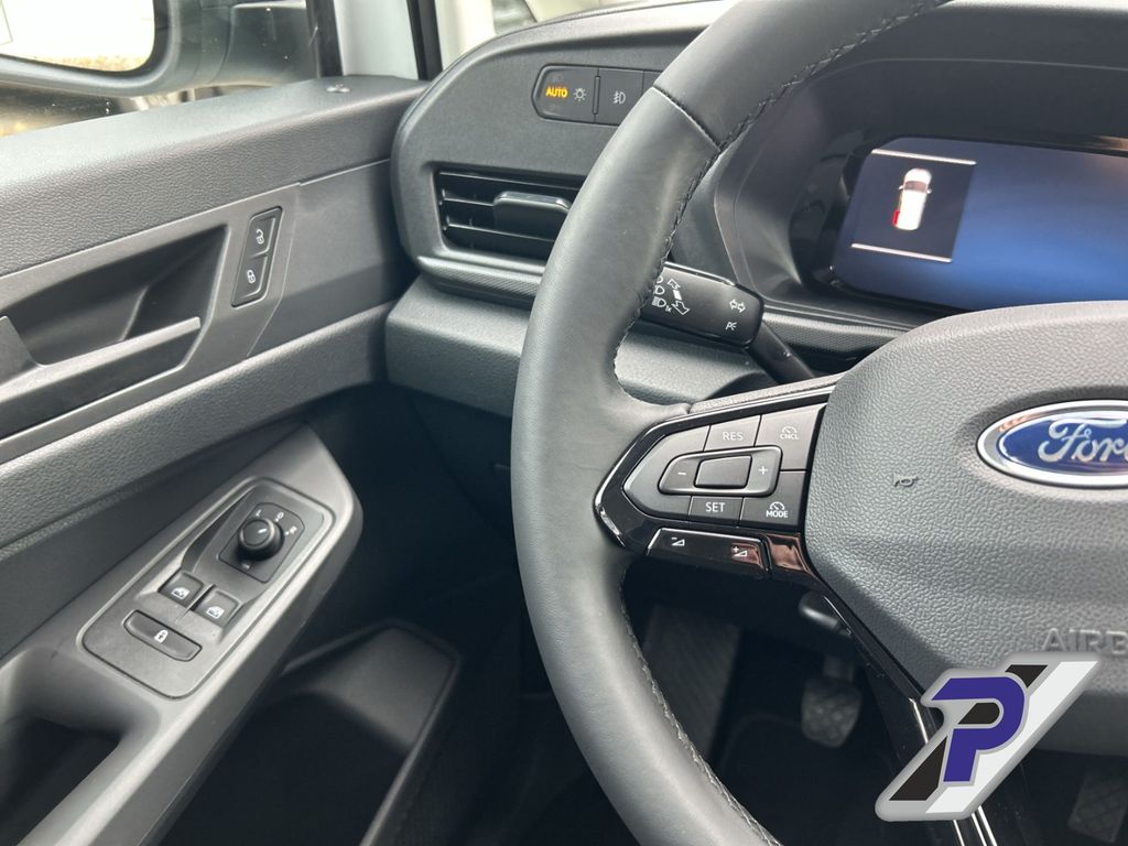 Ford Tourneo Connect 2025