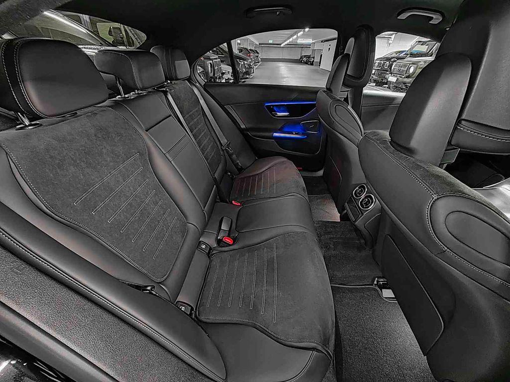 Mercedes-Benz C 200 2025