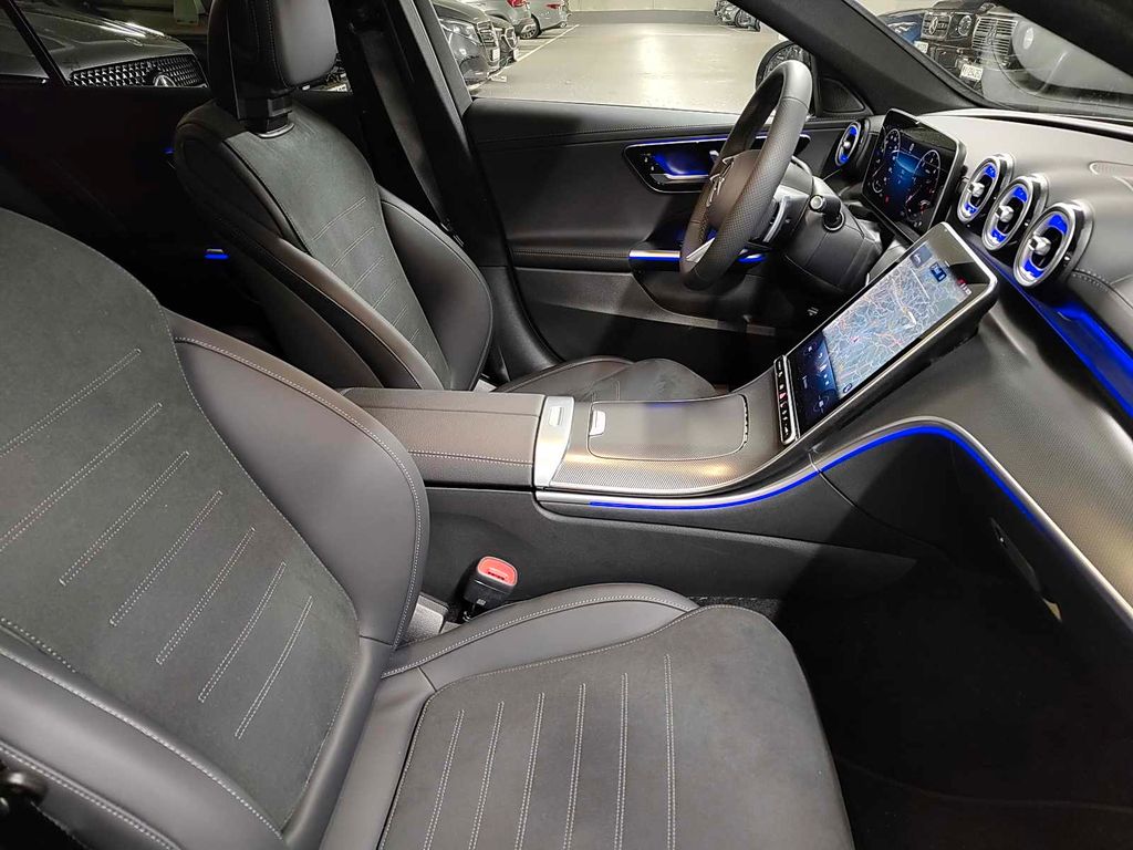 Mercedes-Benz C 200 2025