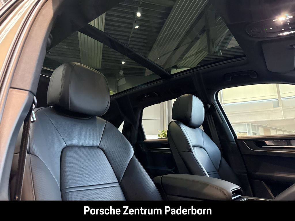 Porsche Cayenne 2025