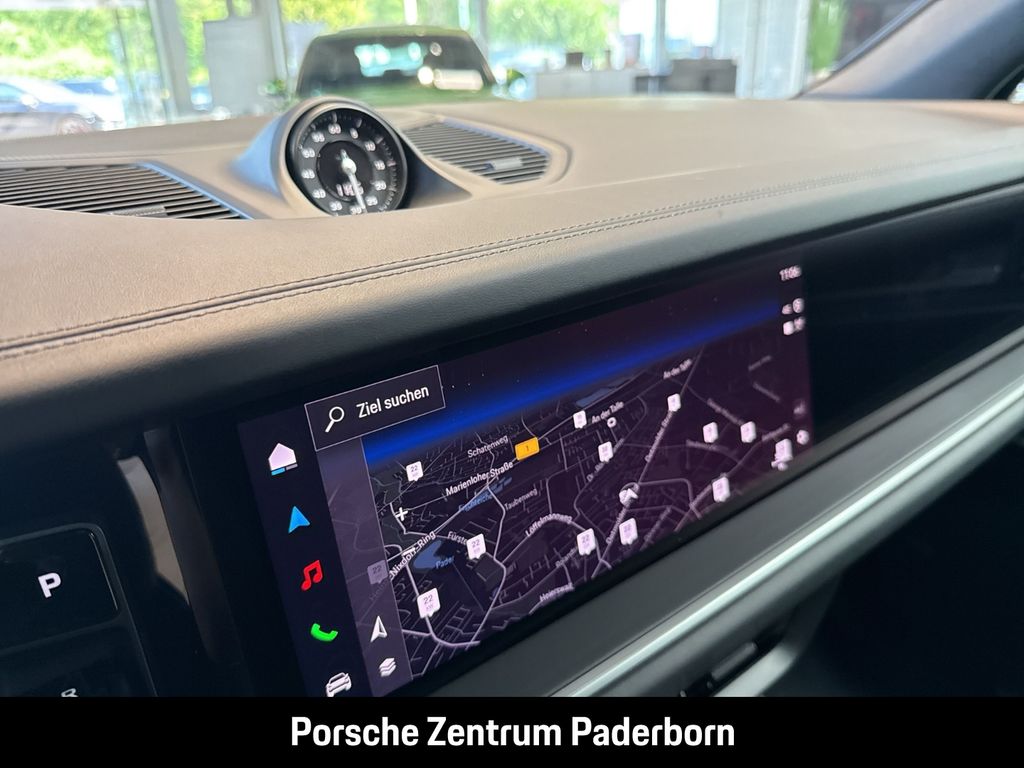 Porsche Cayenne 2025