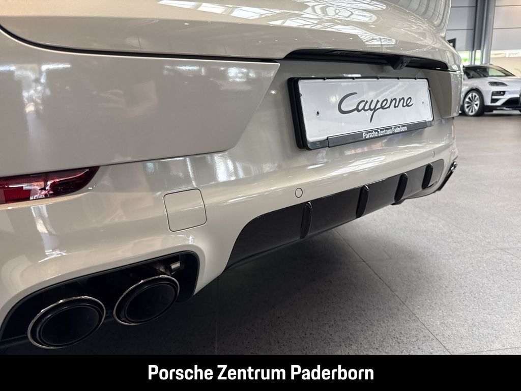 Porsche Cayenne 2025