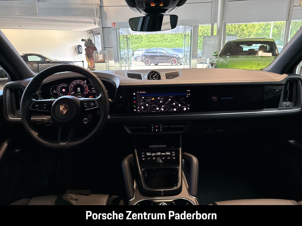 Porsche Cayenne 2025