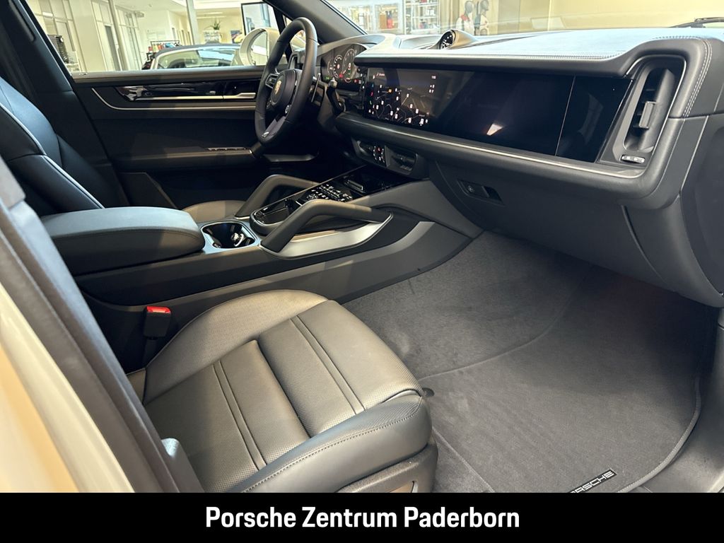 Porsche Cayenne 2025