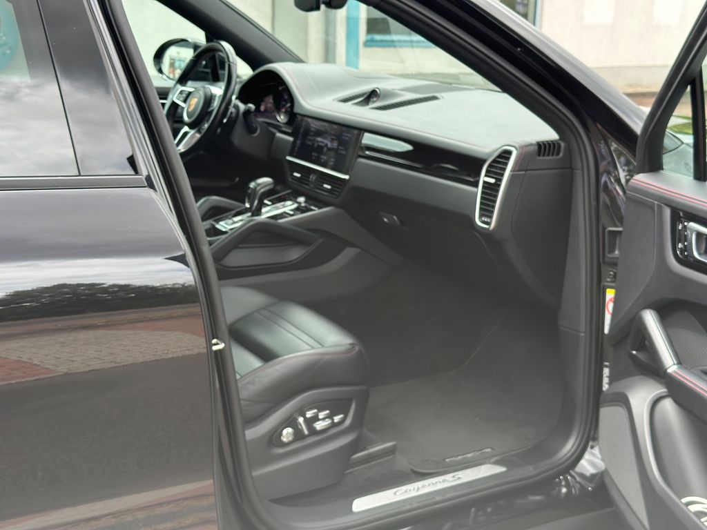 Porsche Cayenne 2019