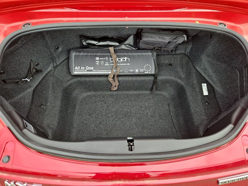 Mazda MX-5 2025