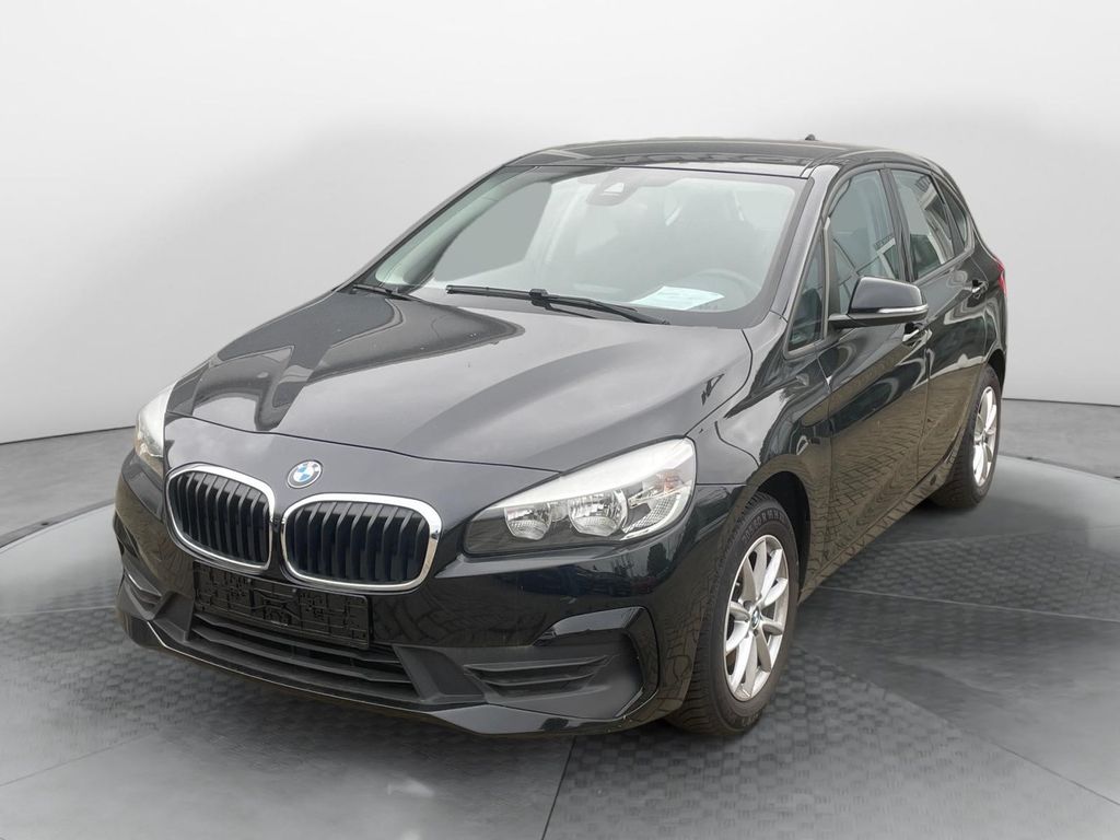 BMW 216 2019