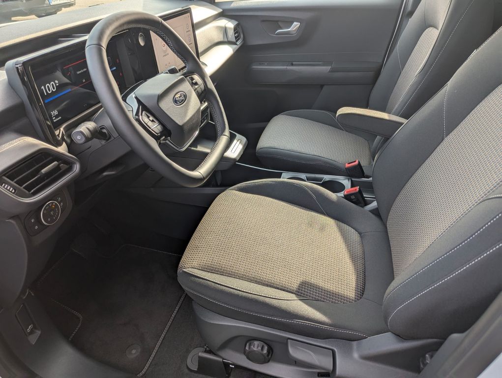 Ford Tourneo Courier 2025