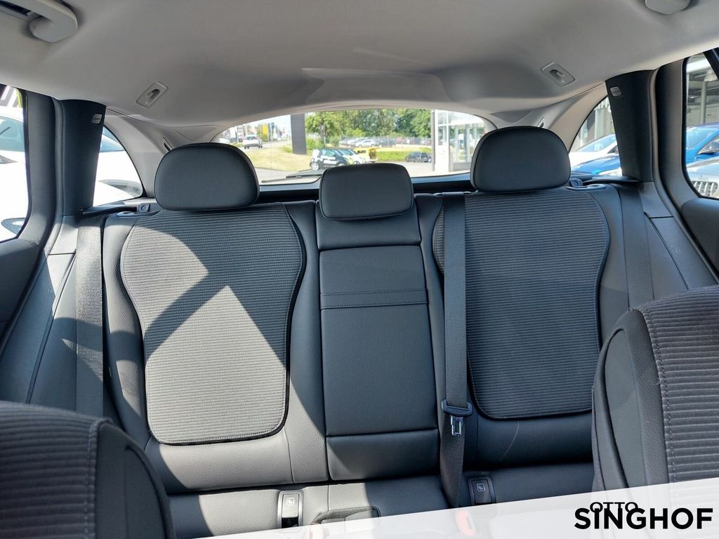 Mercedes-Benz C 200 2024