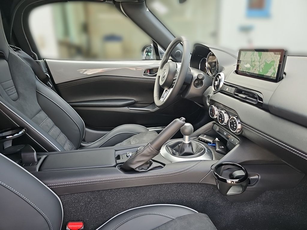Mazda MX-5 2025