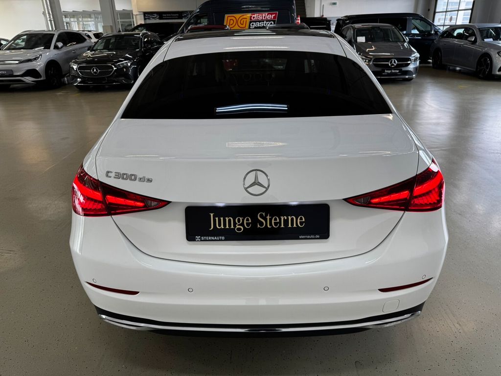 Mercedes-Benz C 300 2024
