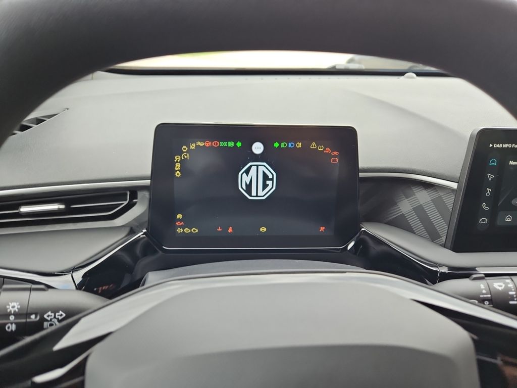 MG MG3