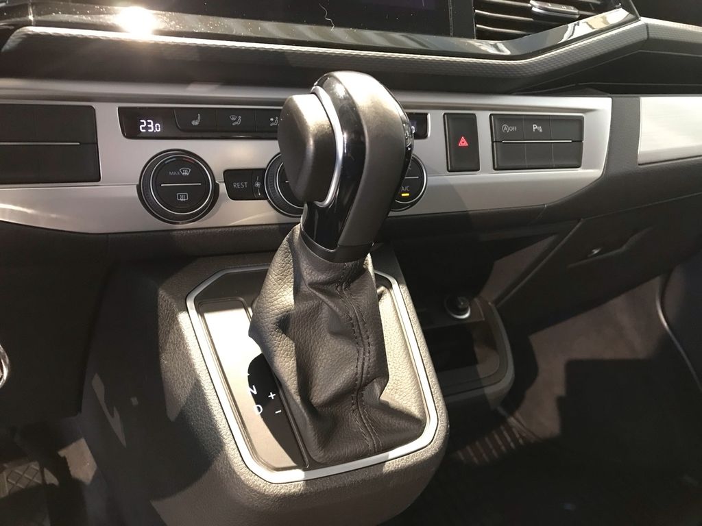 Volkswagen T6 Multivan 2022