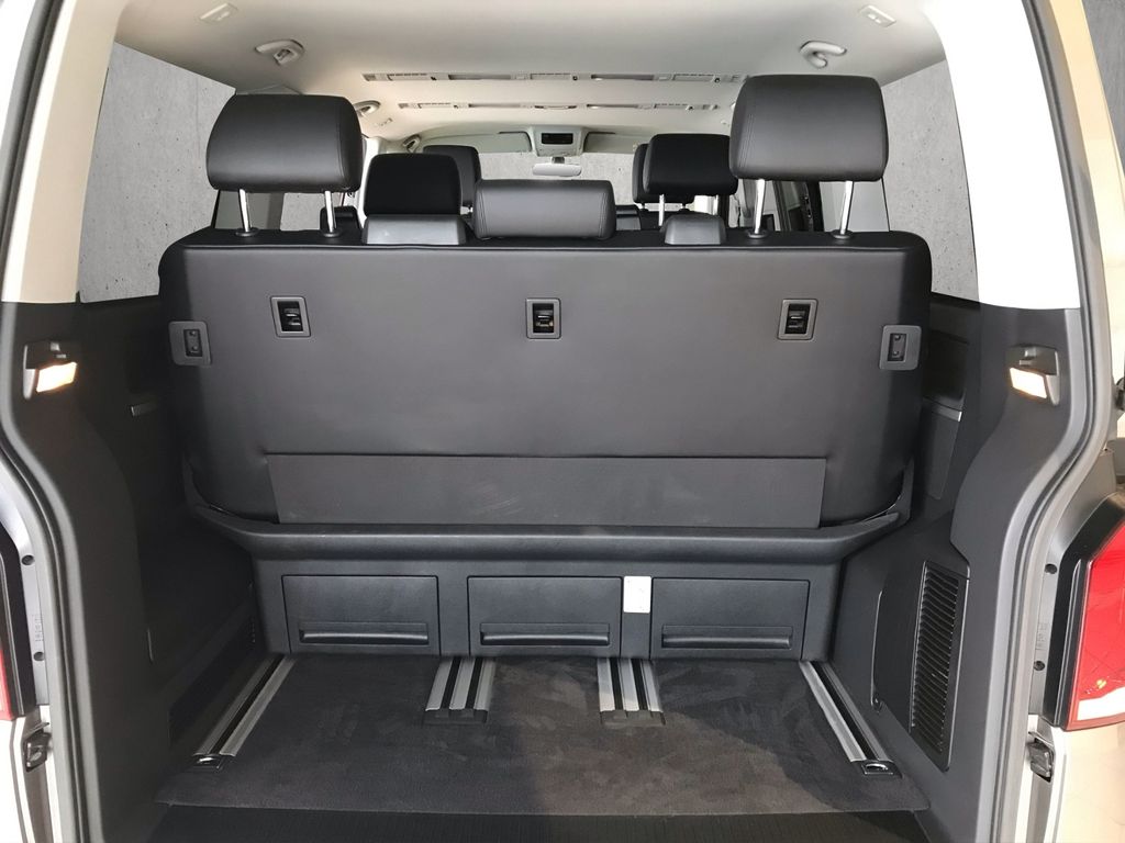 Volkswagen T6 Multivan 2022