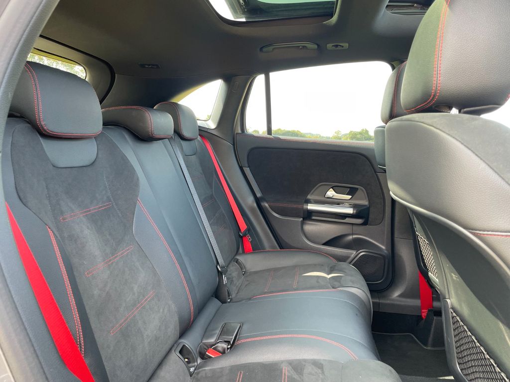 Mercedes-Benz GLA 35 AMG 2021