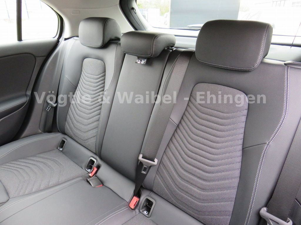 Mercedes-Benz A 200 2022