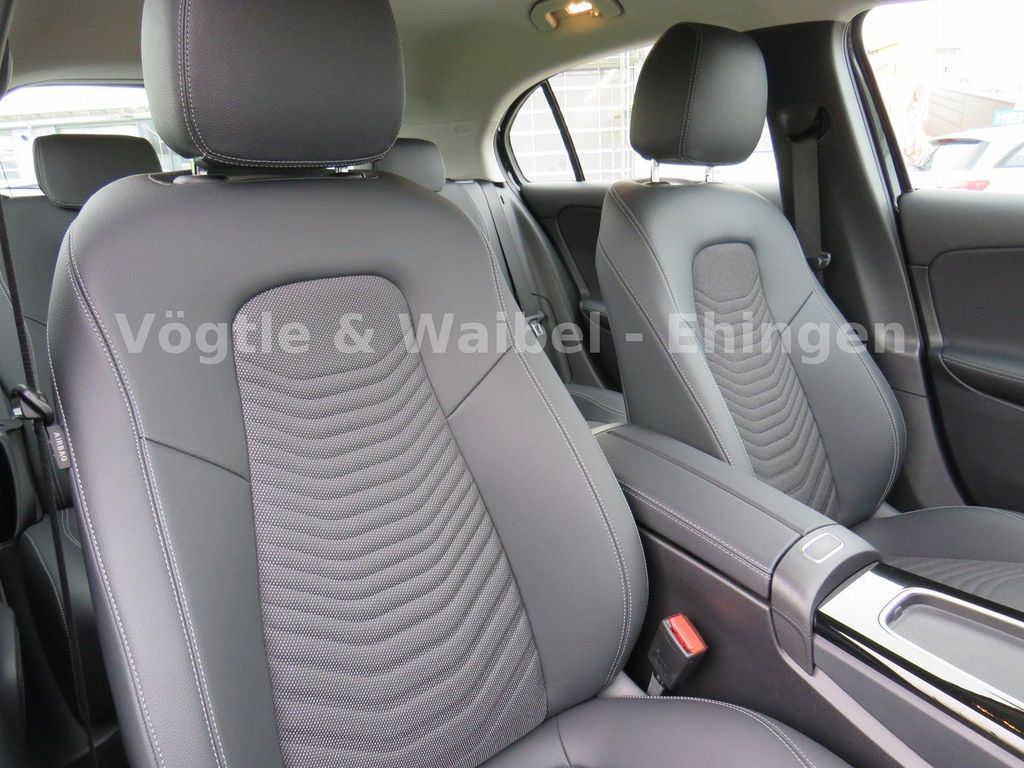 Mercedes-Benz A 200 2022