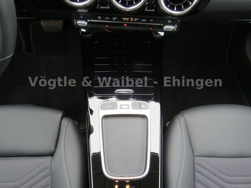 Mercedes-Benz A 200 2022