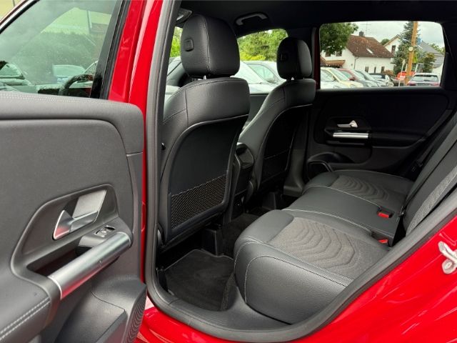 Mercedes-Benz B 250 2024