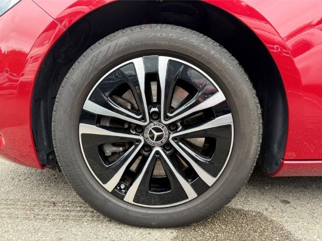 Mercedes-Benz B 250 2024