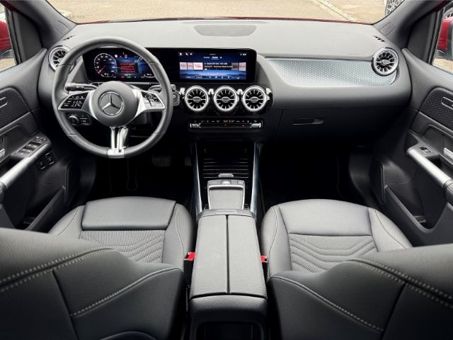 Mercedes-Benz B 250 2024