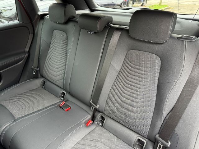 Mercedes-Benz B 250 2024