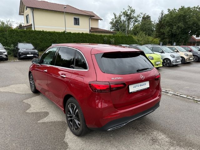 Mercedes-Benz B 250 2024