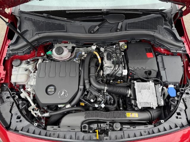 Mercedes-Benz B 250 2024