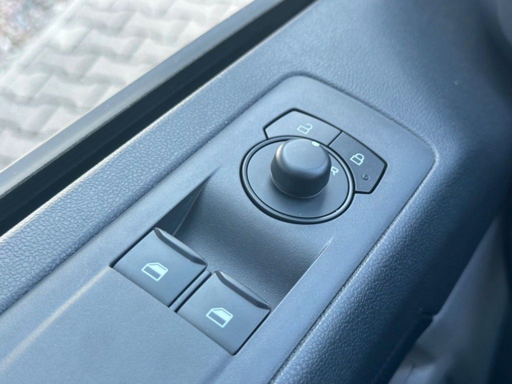 Ford Transit Custom 2024