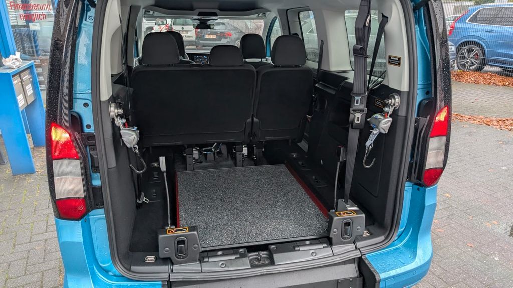 Ford Grand Tourneo