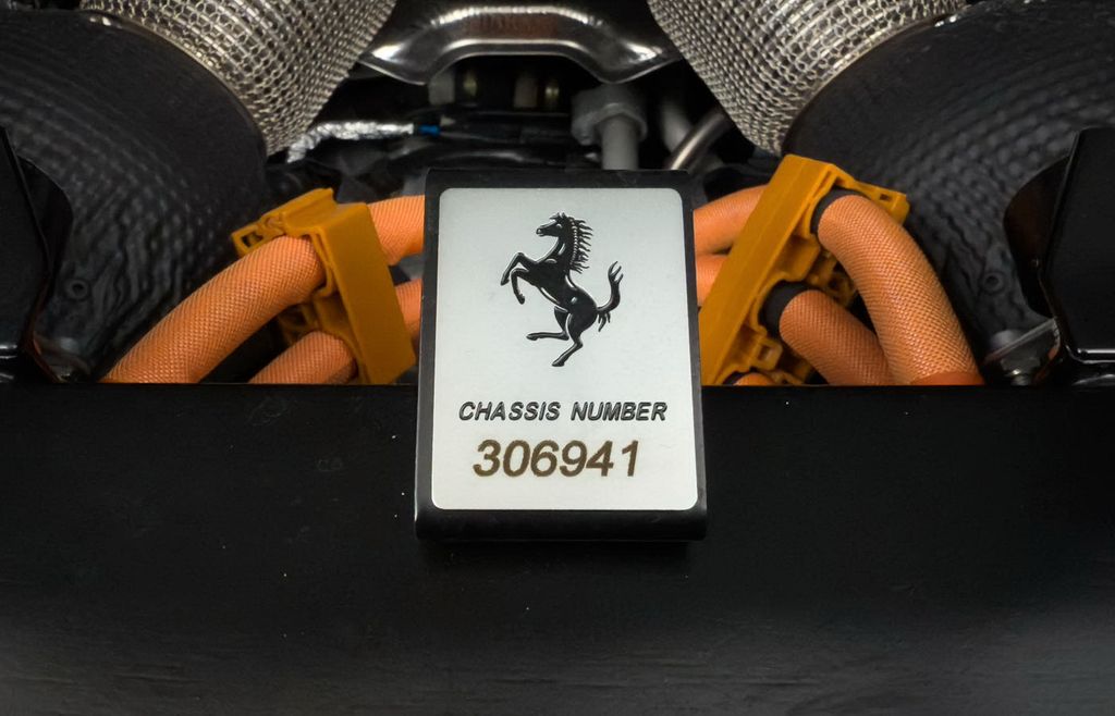 Ferrari 296 GTS 2024