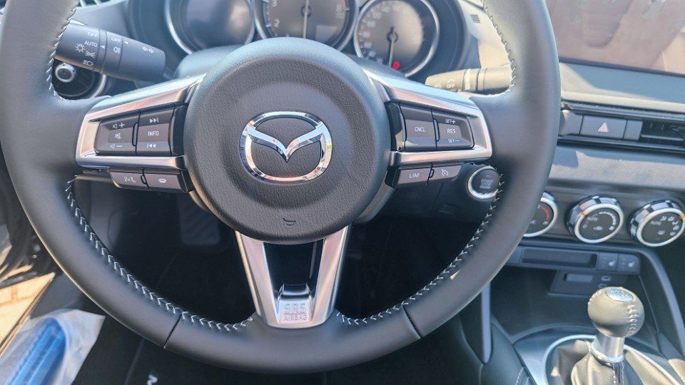 Mazda MX-5 2025