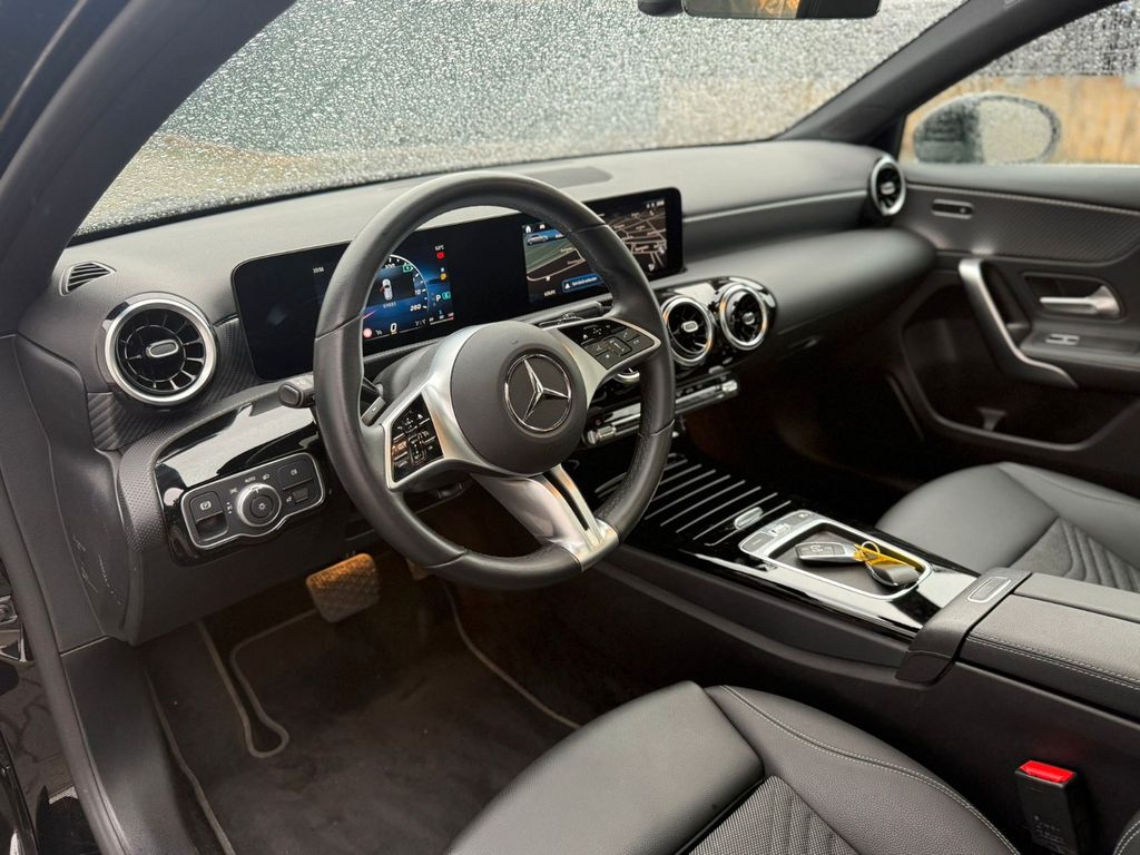 Mercedes-Benz A 180 2023