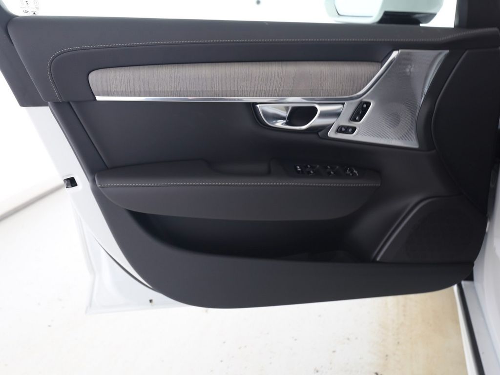 Volvo S90 2024