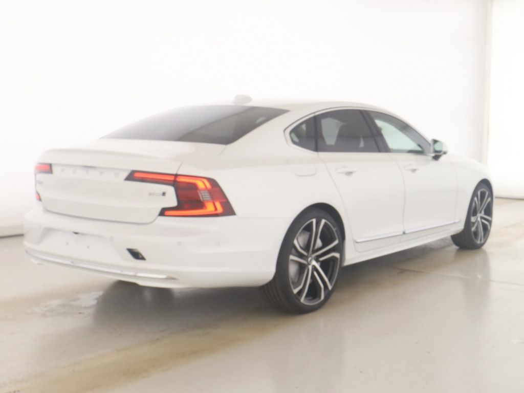 Volvo S90 2024