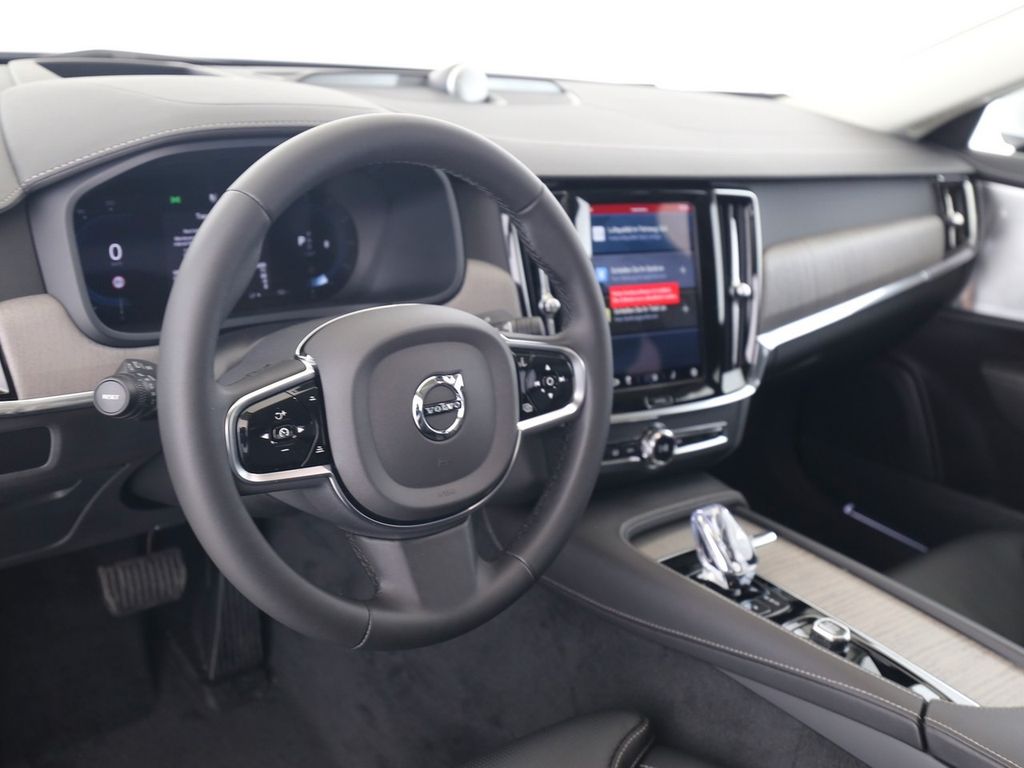 Volvo S90 2024