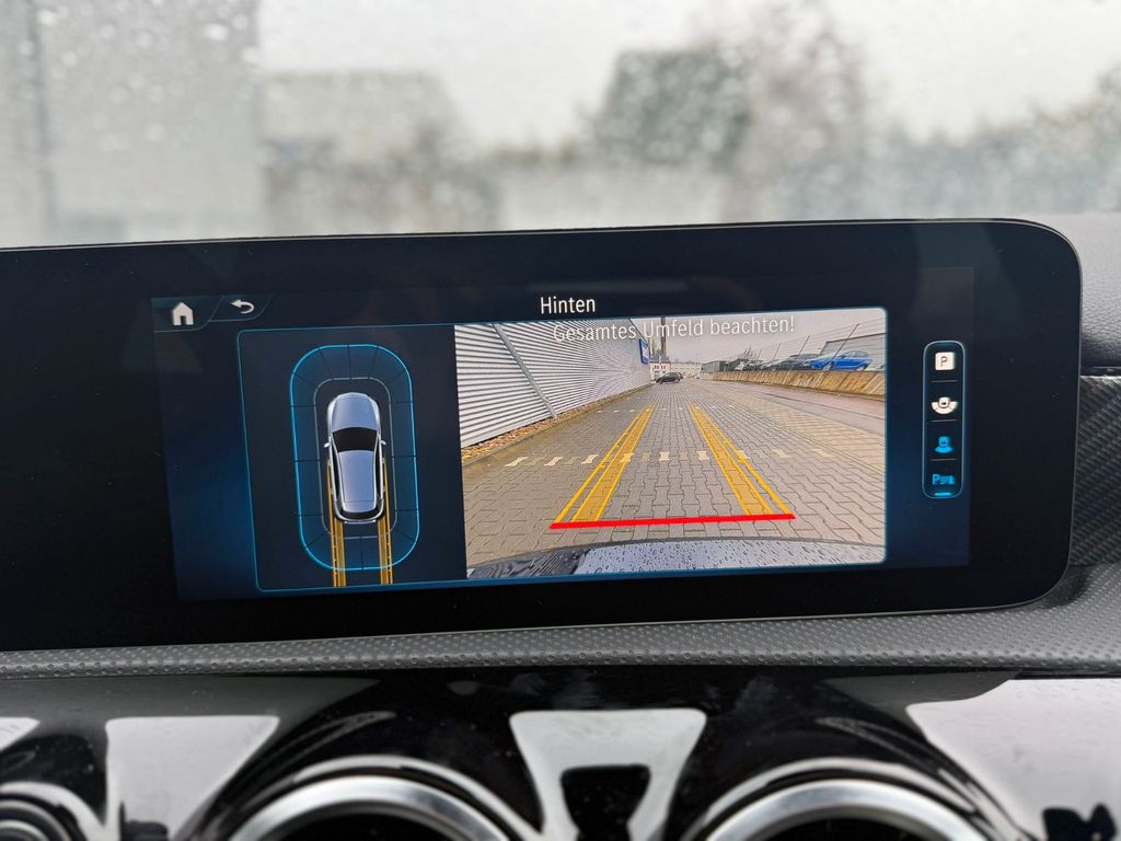 Mercedes-Benz A 180 2023