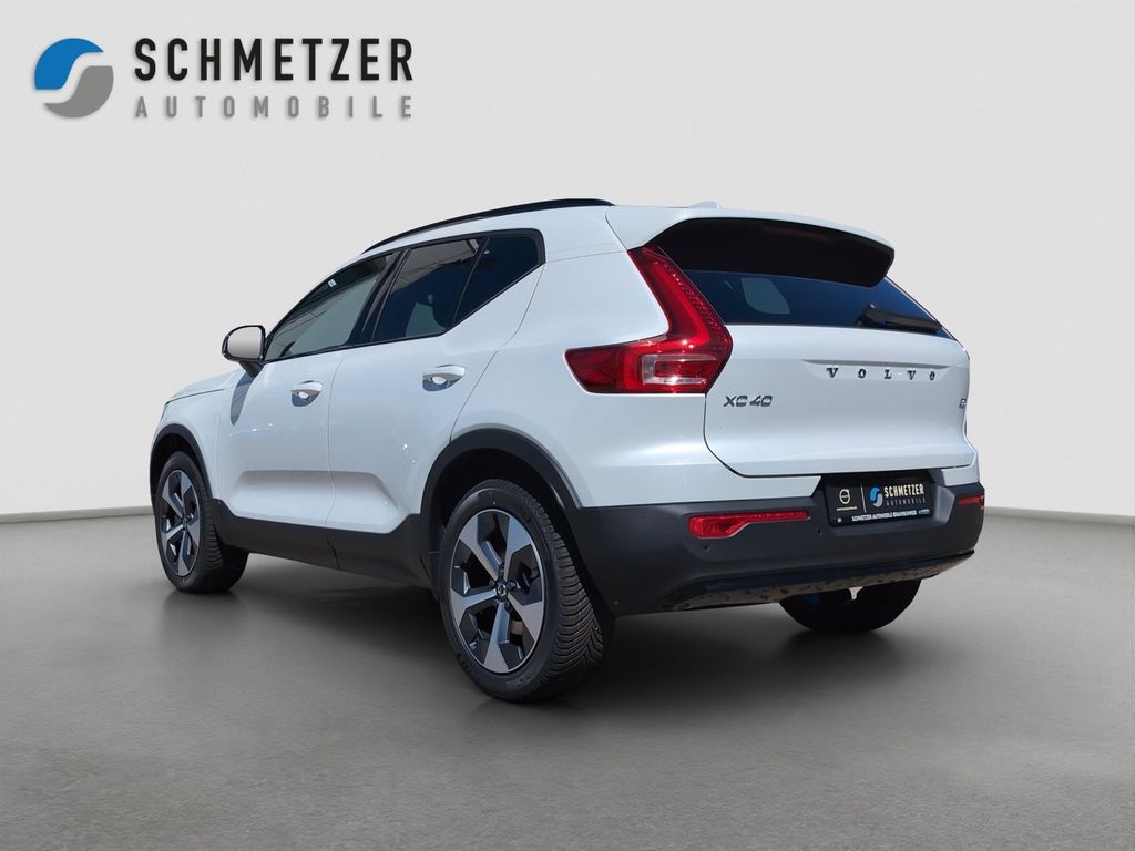 Volvo XC40 2025
