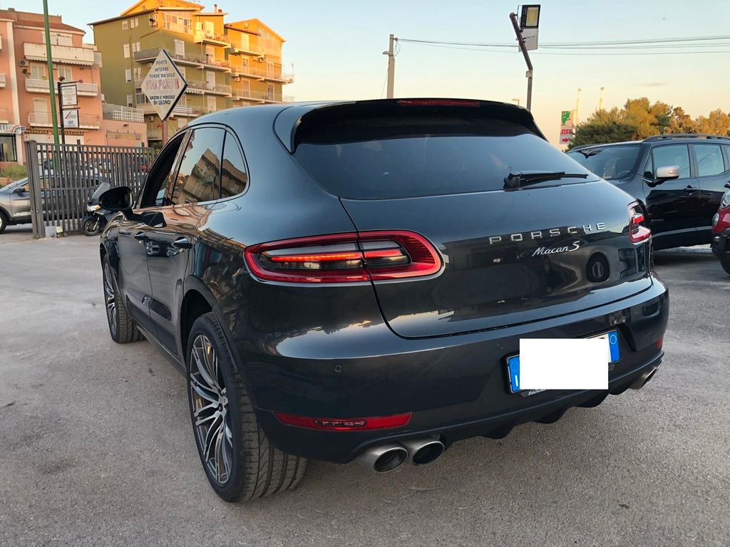 Porsche Macan 2018