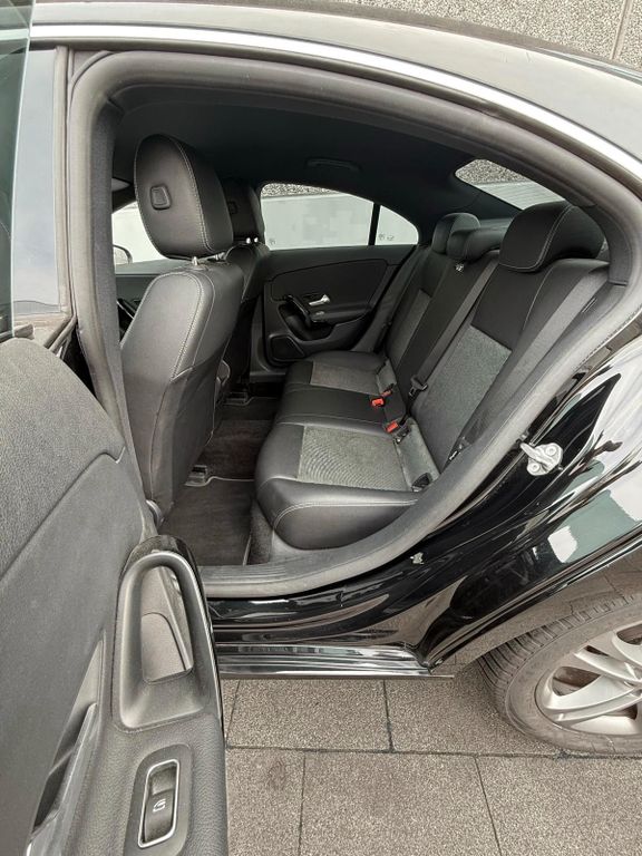 Mercedes-Benz CLA 180 2019