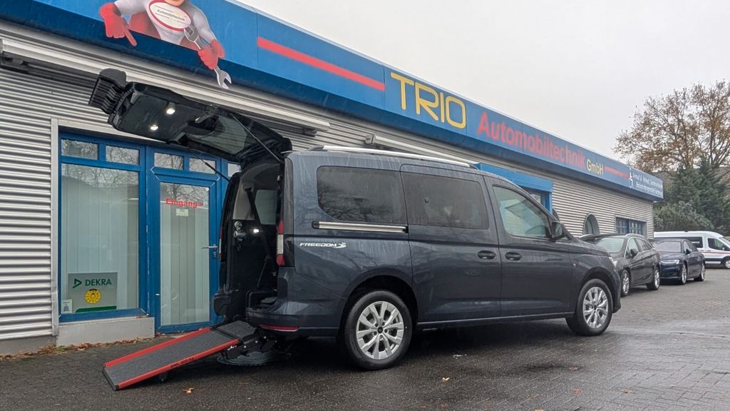 Ford Grand Tourneo 2025