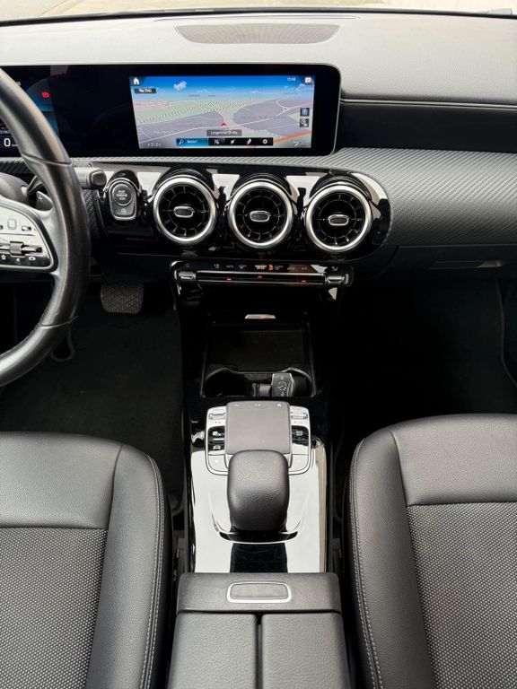 Mercedes-Benz CLA 180 2019