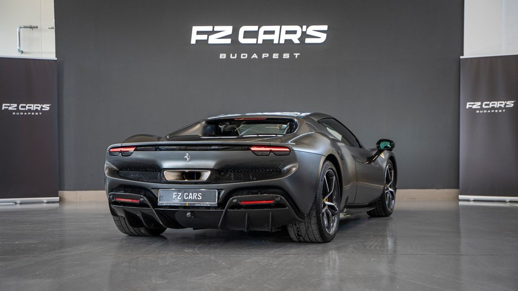 Ferrari 296 GTB 2023