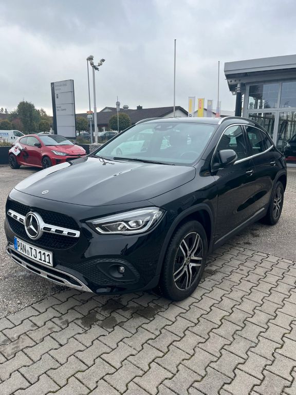 Mercedes-Benz GLA 250 2021