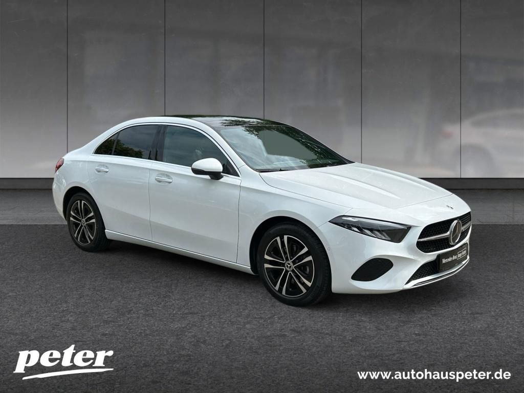 Mercedes-Benz A 200 2023